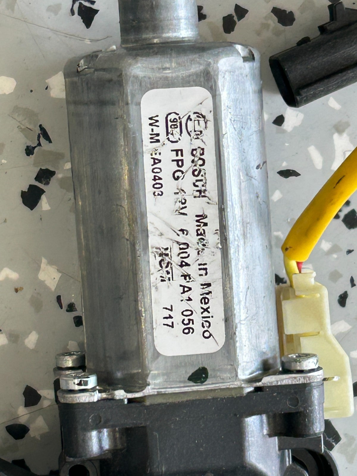 2000-2004 Jeep Grand Cherokee Front Left Driver Door Window Regulator Motor OEM