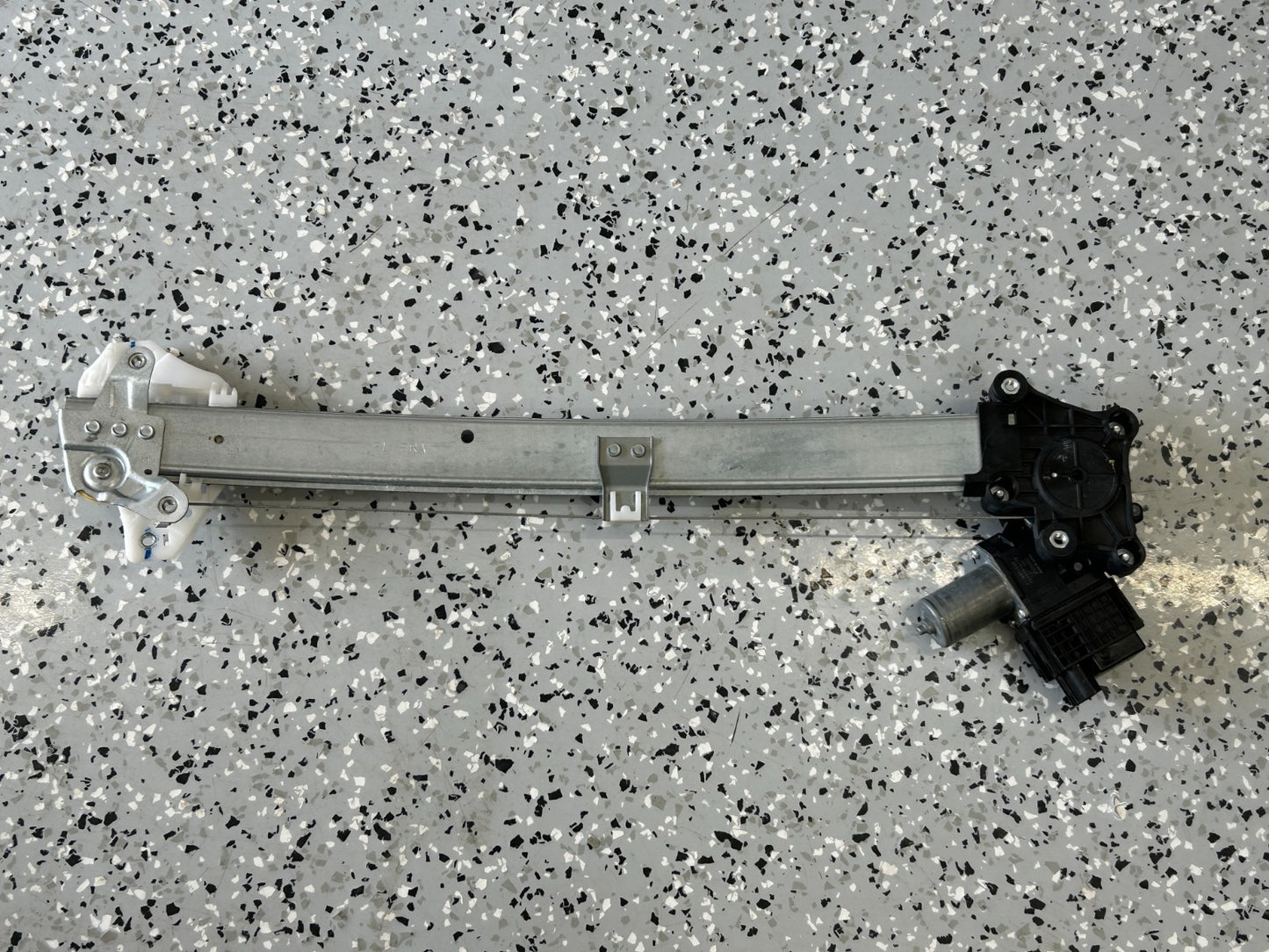 17-23 Subaru Impreza Front Right Door Window Regulator and Motor OEM 61041FL00B