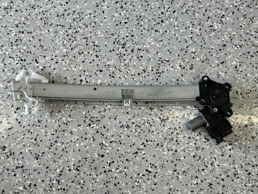 17-23 Subaru Impreza Front Right Door Window Regulator and Motor OEM 61041FL00B