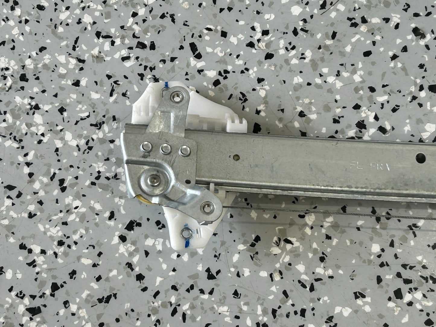 17-23 Subaru Impreza Front Right Door Window Regulator and Motor OEM 61041FL00B