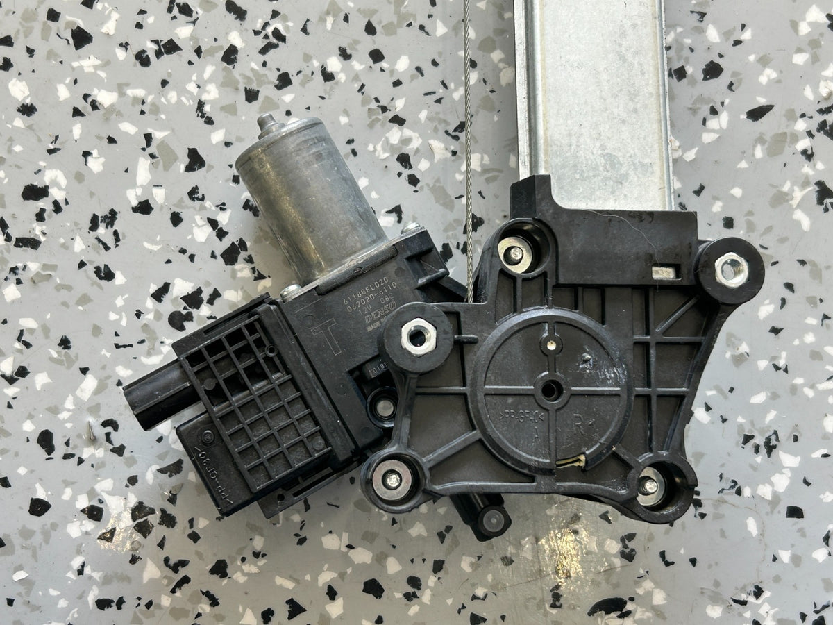 17-23 Subaru Impreza Front Right Door Window Regulator & Motor OEM 61041FL00B