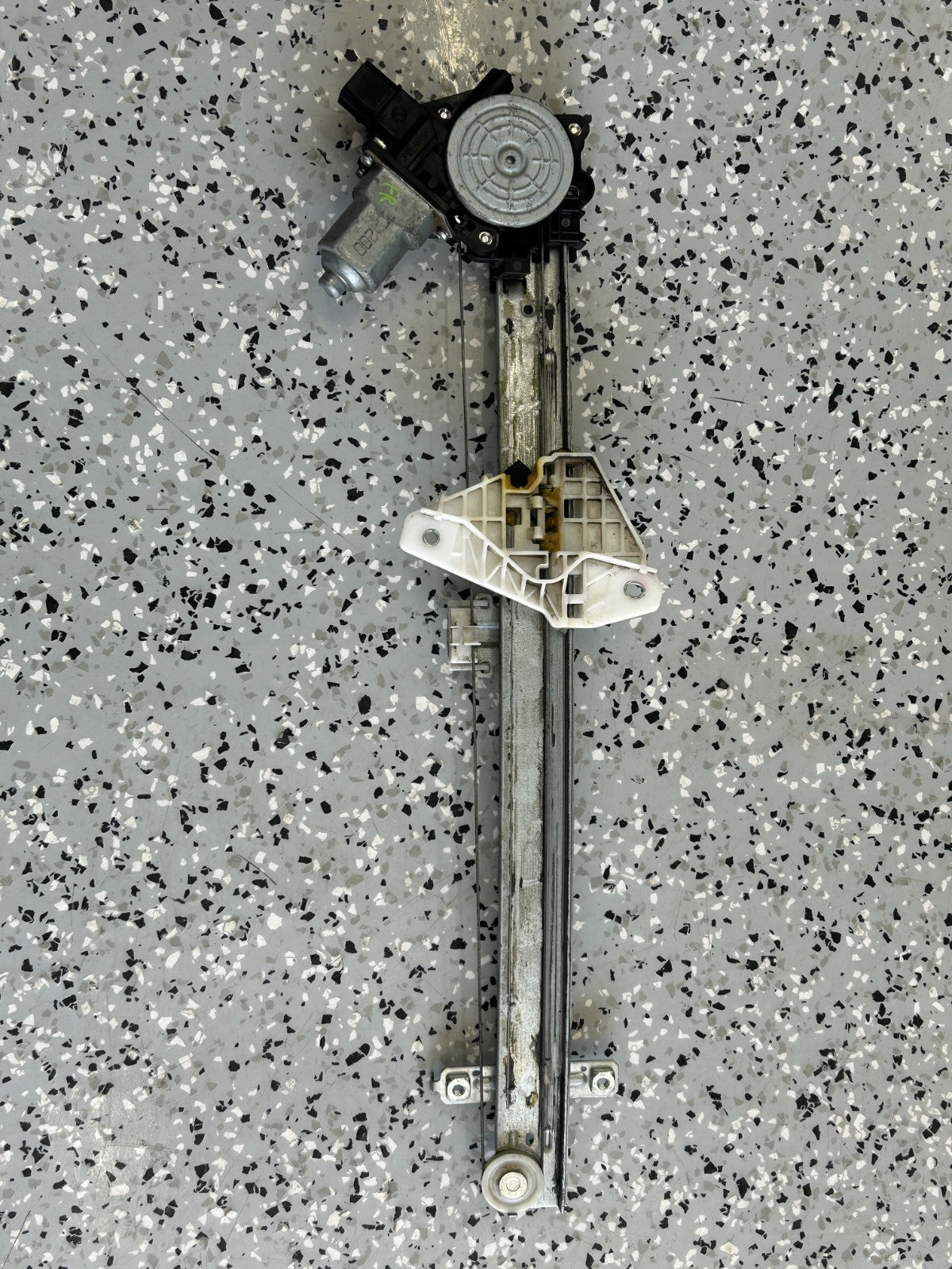 2012-2016 Subaru Impreza Front Right Window Regulator and Motor OEM 61041FJ023