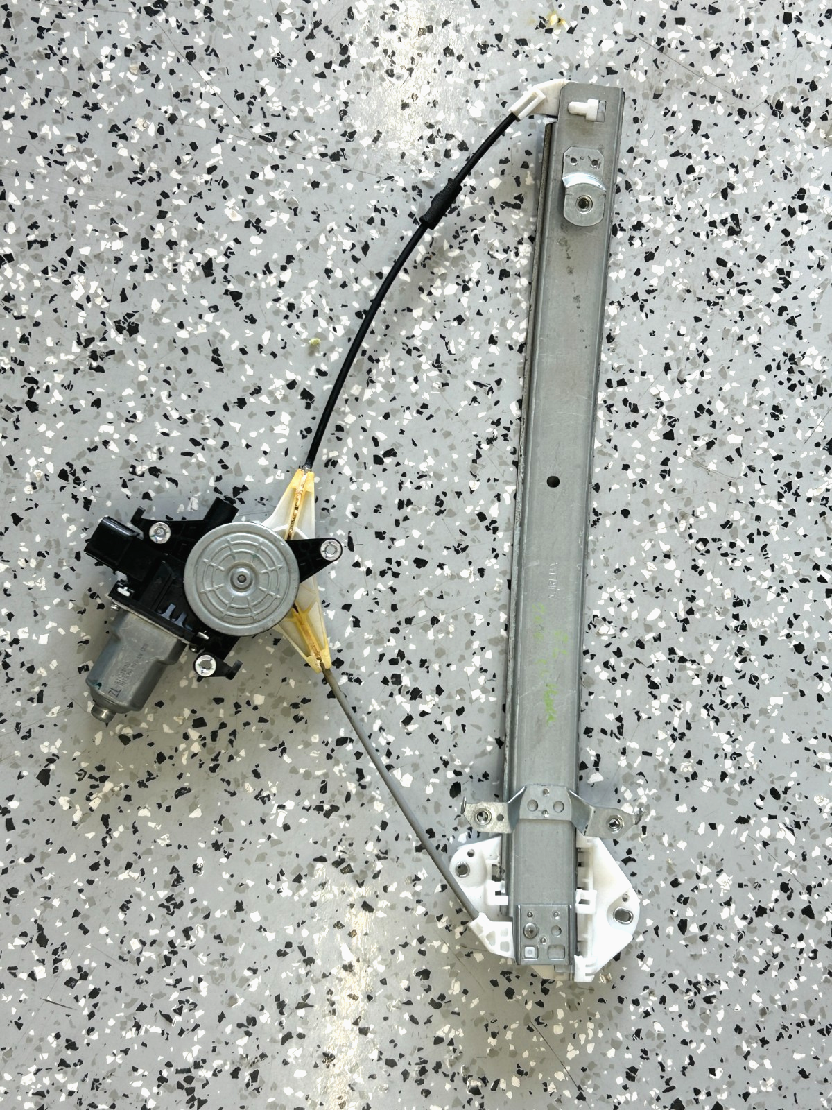 2010-2014 Subaru Outback Rear Left Door Window Regulator & Motor OEM 61042AJ01A