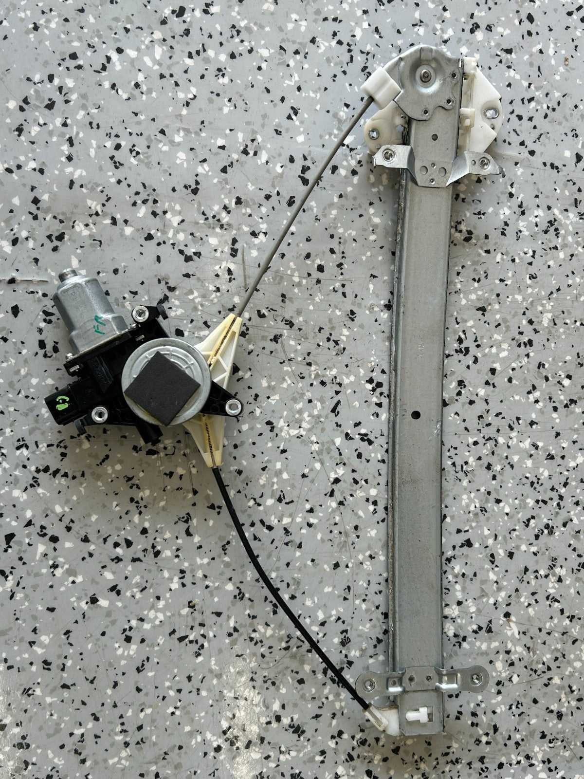 2010-2014 Subaru Legacy Front Right Door Window Regulator & Motor OEM 61041AJ00A