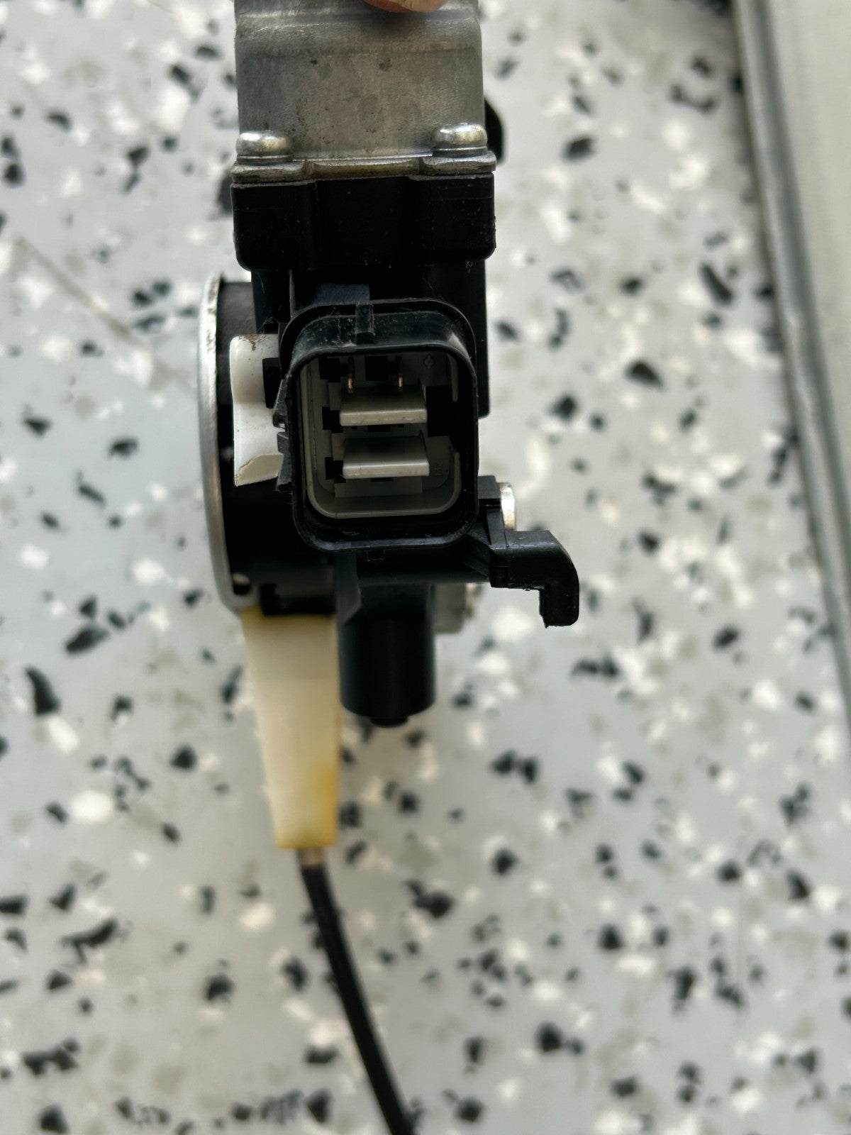 2010-2014 Subaru Legacy Rear Right Door Window Regulator Motor OEM 61042AJ00A