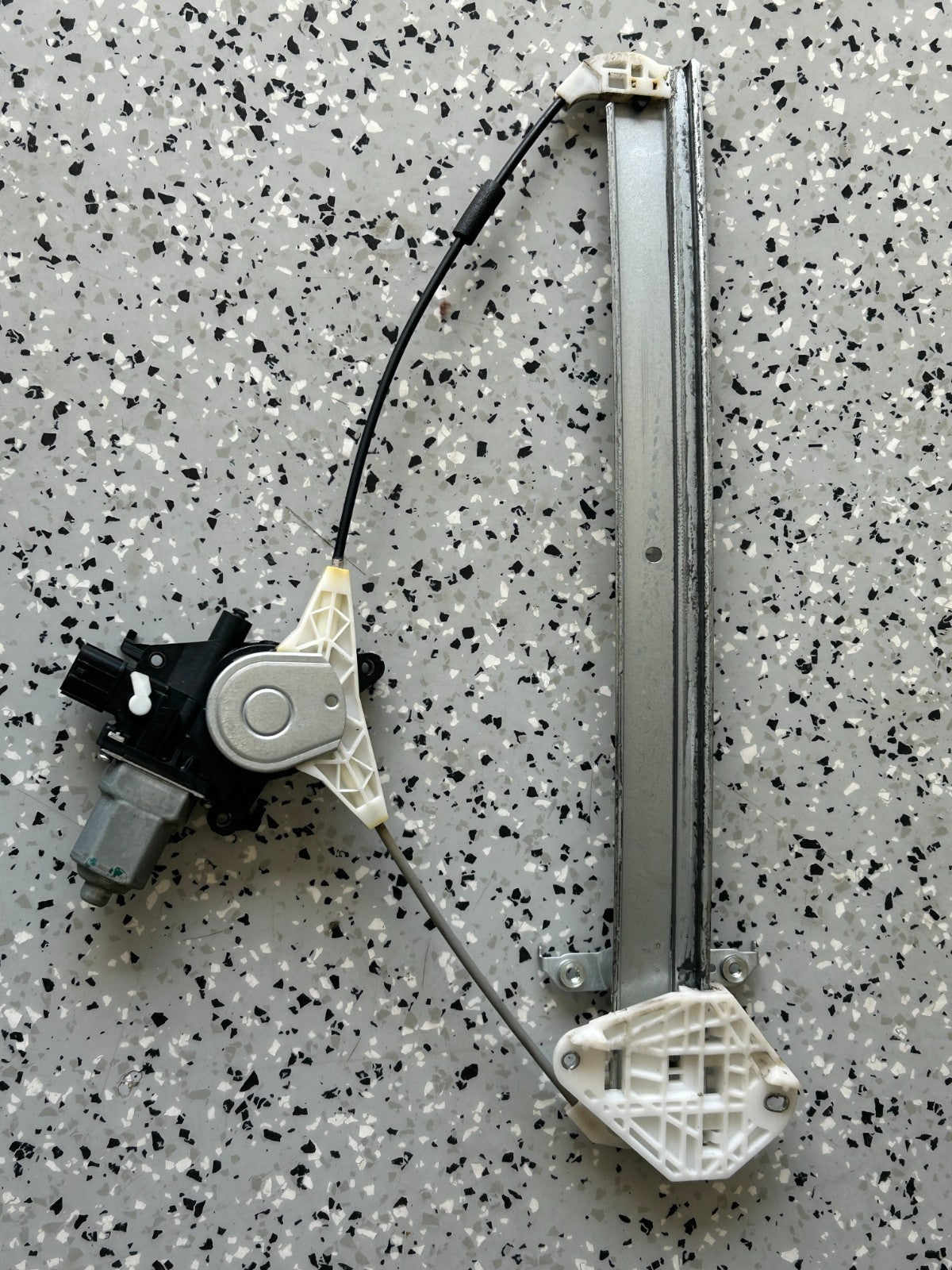 2010-2014 Subaru Legacy Rear Right Door Window Regulator Motor OEM 61042AJ00A