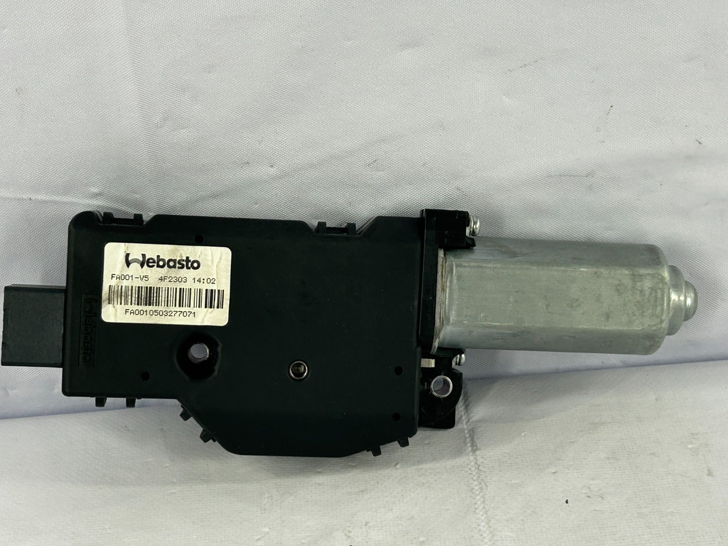 2014-2018 Subaru Forester Sunroof Moonroof Sliding Motor Assembly OEM 65450SG000