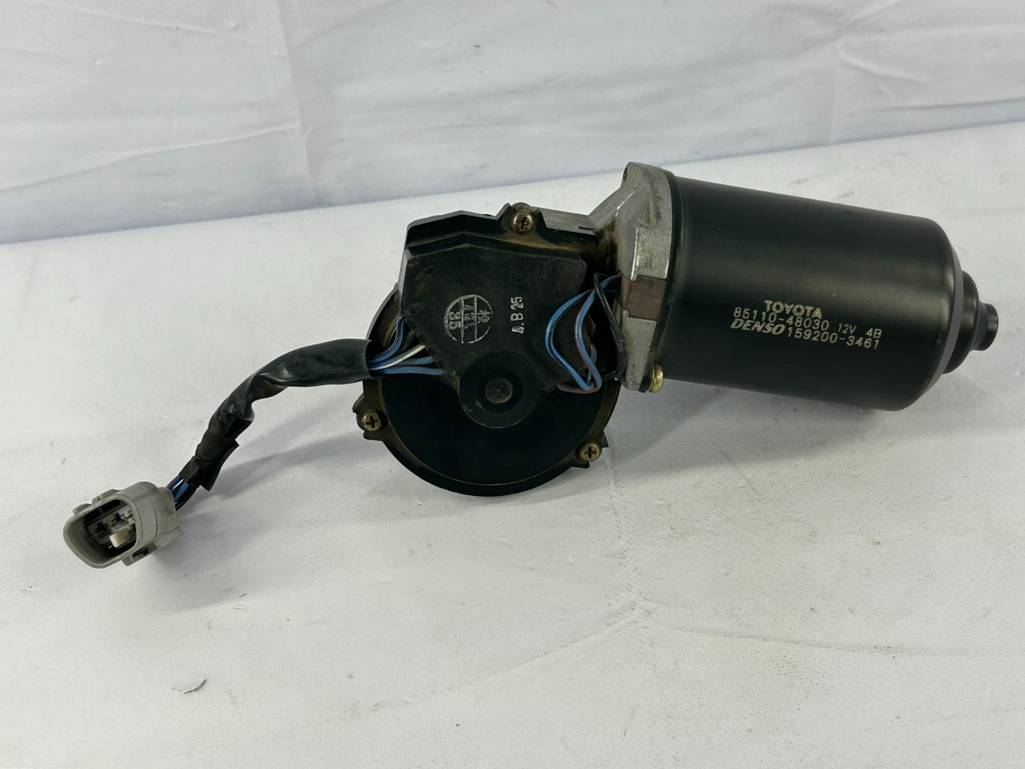 1999-2003 Lexus RX300 Front Windshield Wiper Motor OEM 85110-48030