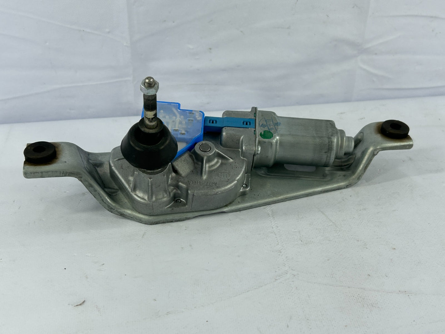 2010 Subaru Impreza Rear Windshield Wiper Motor Assembly OEM 86510FG090