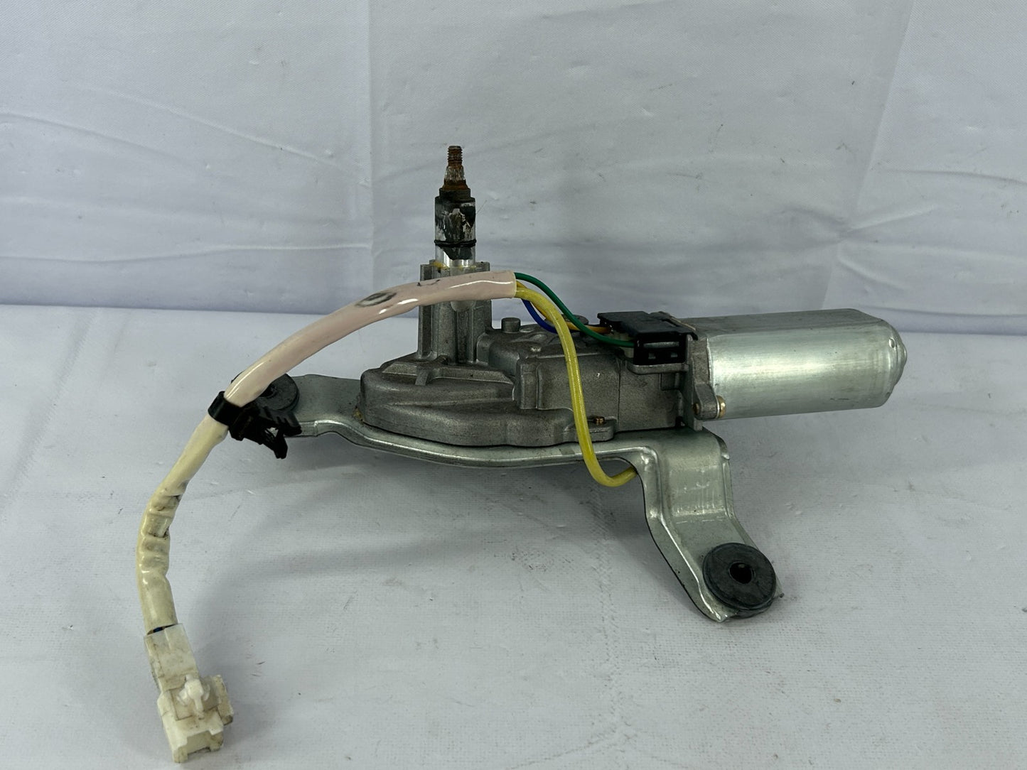 1999-2003 Lexus RX300 Rear Windshield Wiper Motor Assembly OEM 85130-48010