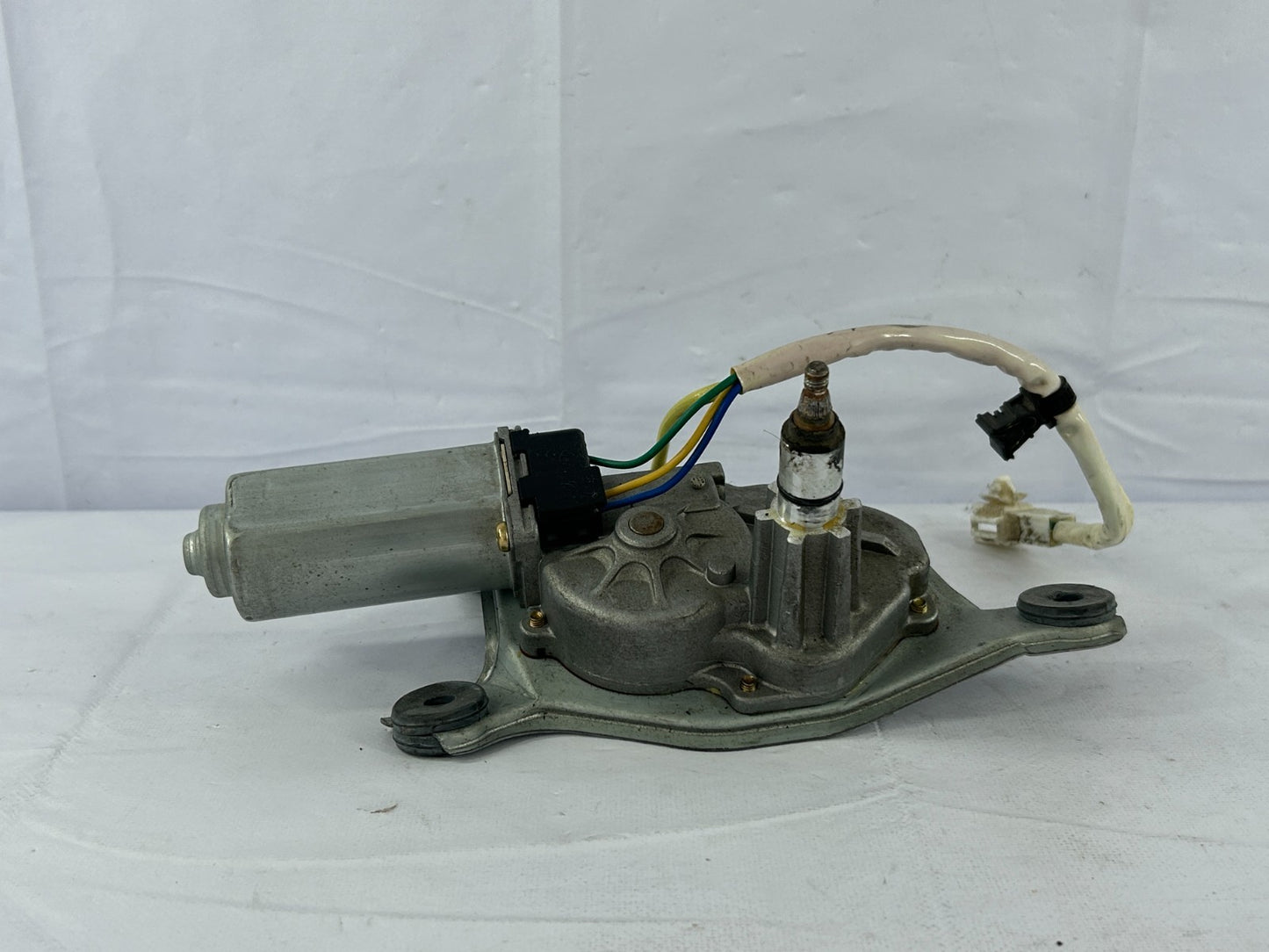 1999-2003 Lexus RX300 Rear Windshield Wiper Motor Assembly OEM 85130-48010