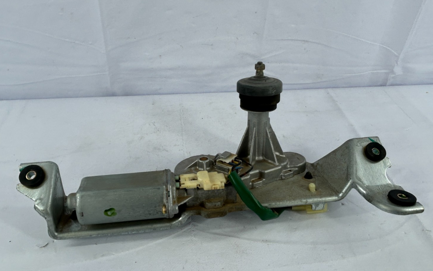 2000-2004 Subaru Legacy Outback Rear Windshield Wiper Motor Assy OEM 86511AE05B