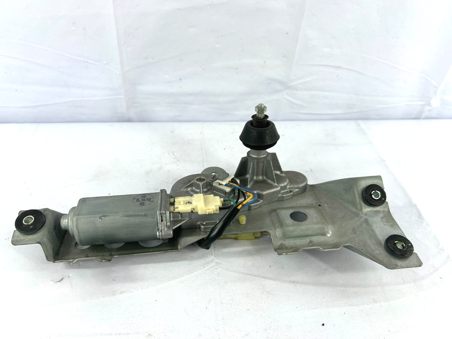 2005-2007 Subaru Impreza Rear Windshield Wiper Motor Assembly OEM 86510FE130