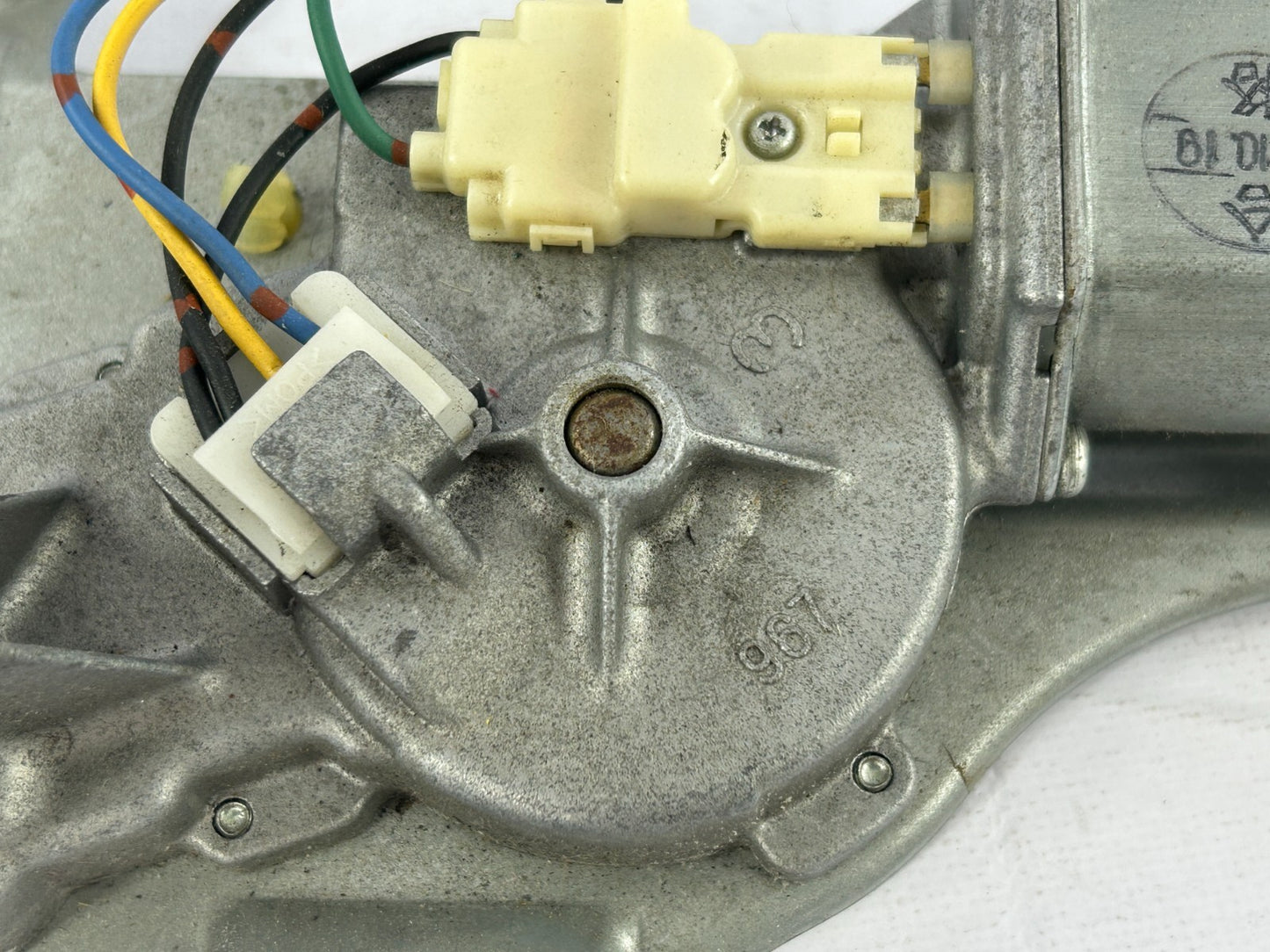 2005-2007 Subaru Impreza Rear Windshield Wiper Motor Assembly OEM 86510FE130