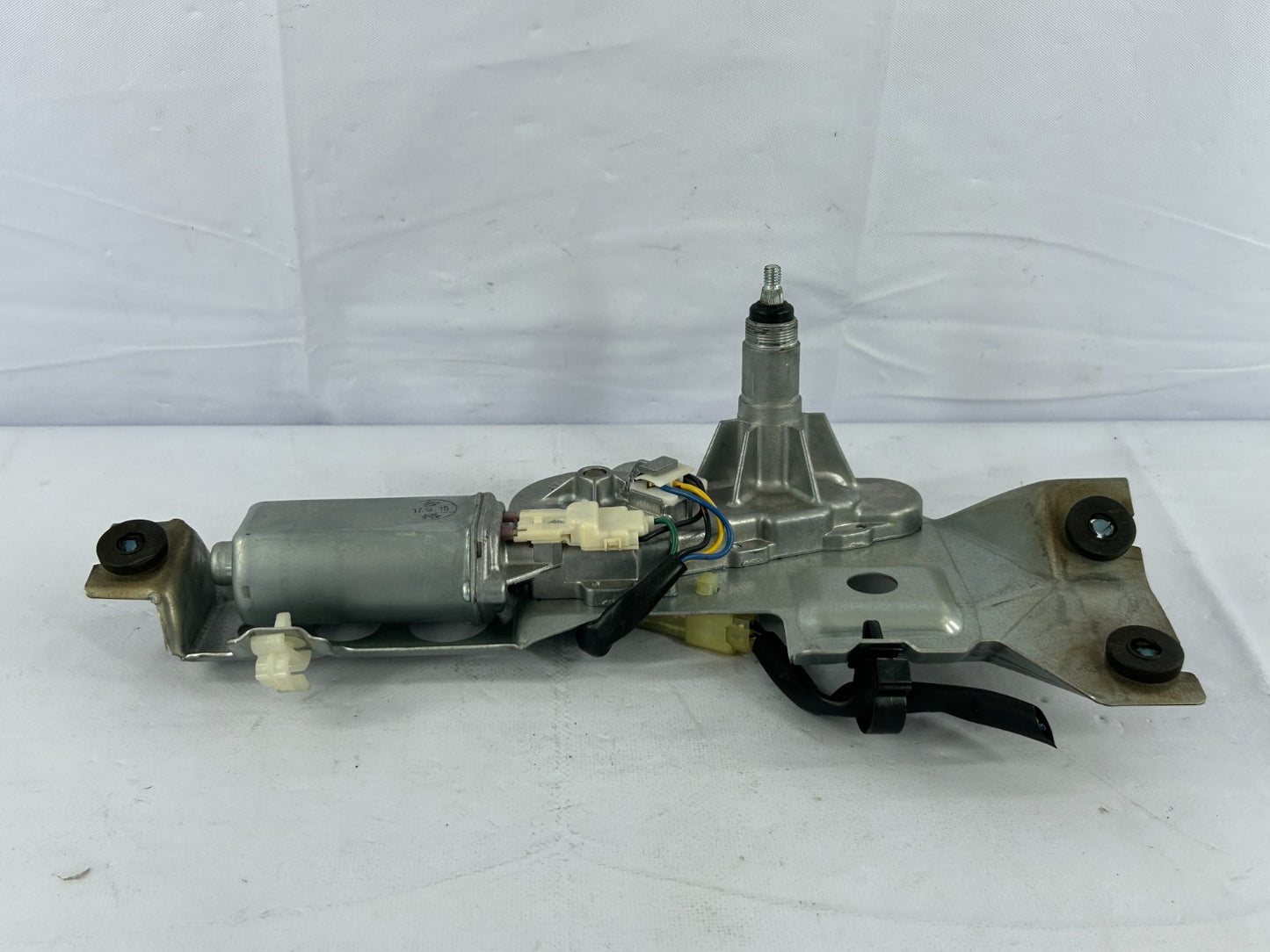 2002-2004 Subaru Impreza Rear Windshield Wiper Motor Assembly OEM 86510FE040