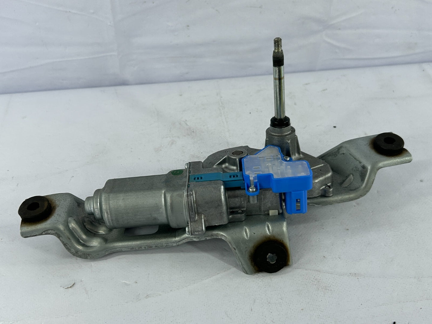2010-2011 Subaru Impreza Rear Windshield Wiper Motor Assembly OEM 86510FG090