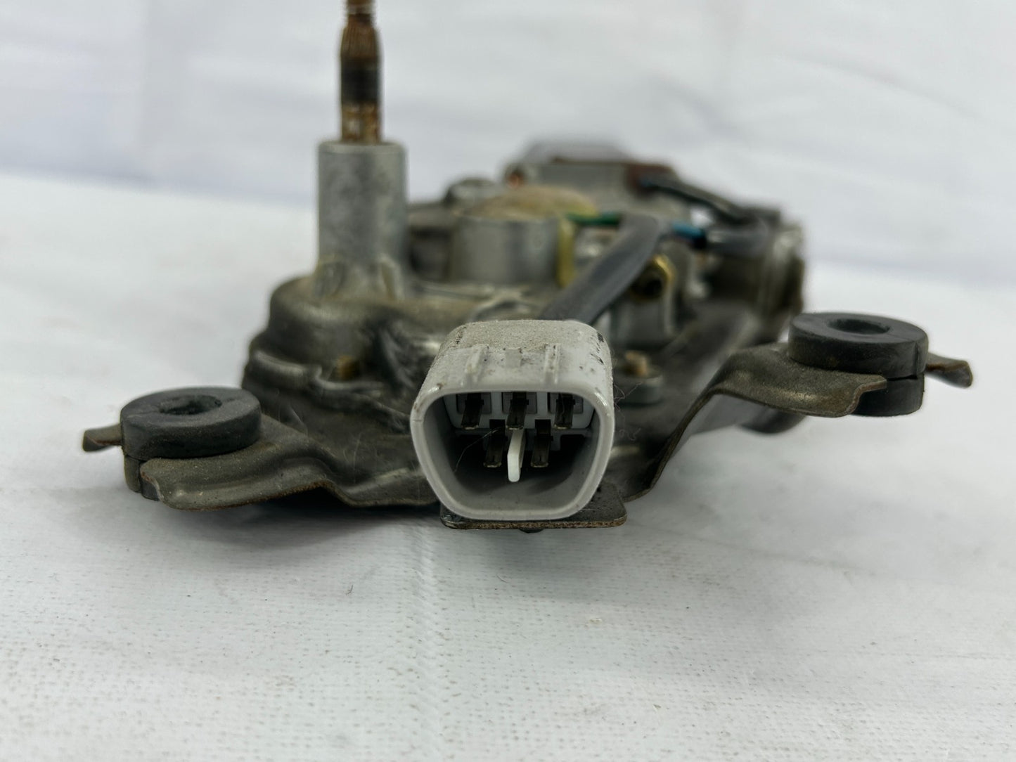2001-2007 Toyota Sequoia Rear Liftgate Back Glass Wiper Motor OEM 85130-34010