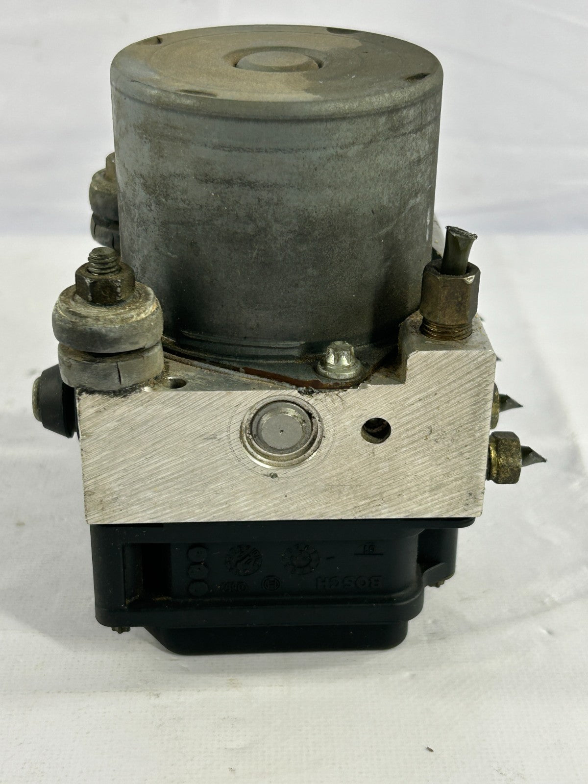 2005 Subaru Forester ABS Anti Lock Brake Pump Module Assembly OEM 27594SA050