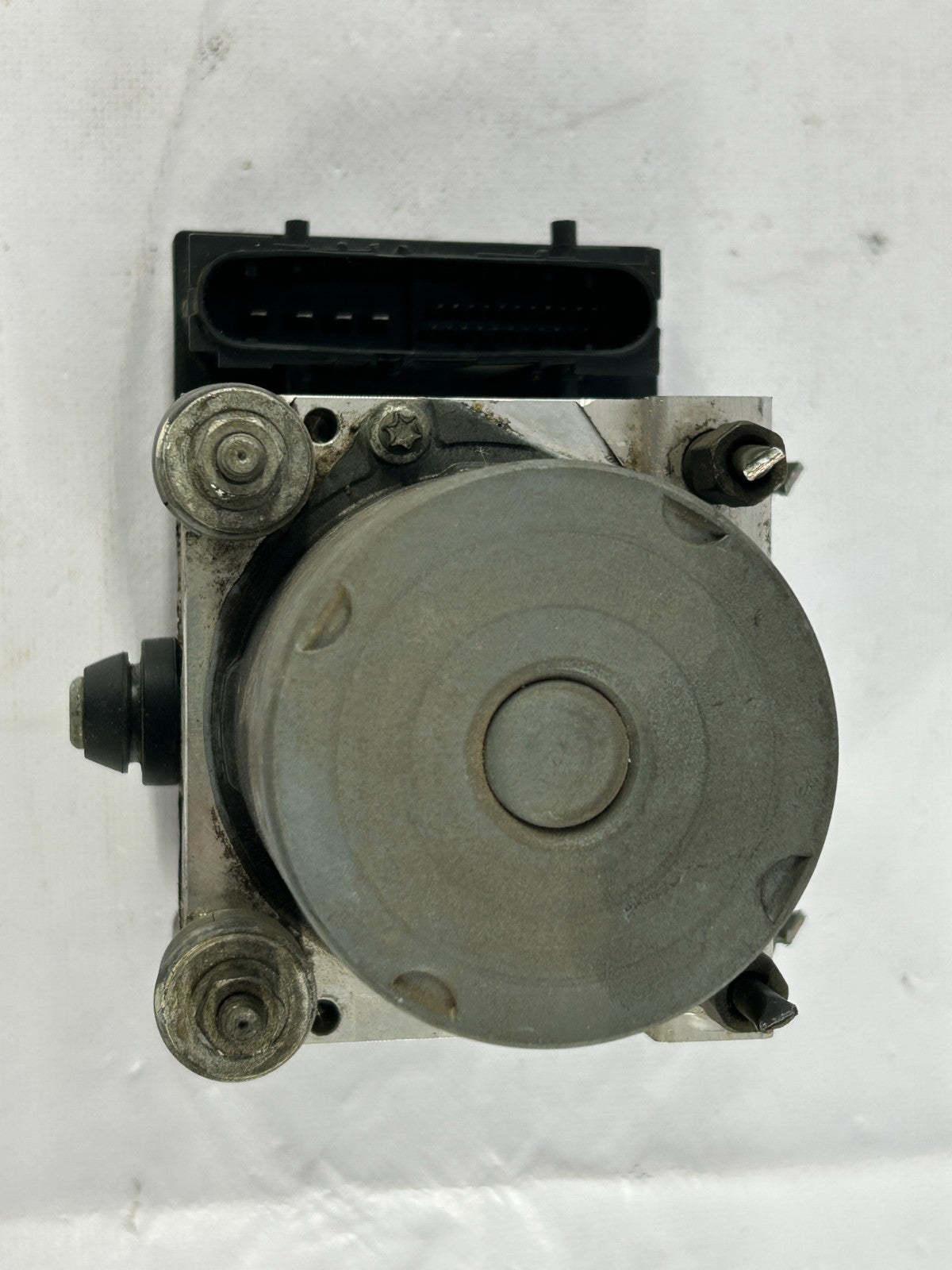 2005 Subaru Forester ABS Anti Lock Brake Pump Module Assembly OEM 27594SA050