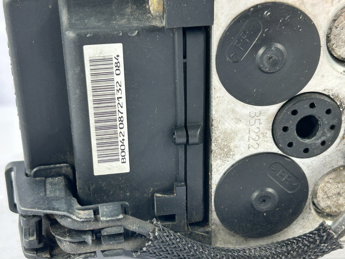 1999-2001 Subaru Legacy ABS Anti-Lock Brake Pump Modulator OEM 27531AC050