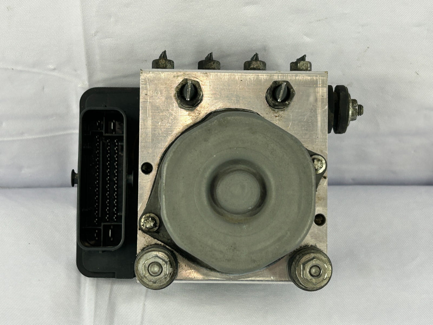 2012 Subaru Impreza ABS Anti Lock Brake Pump Module Assembly OEM 27596FJ061