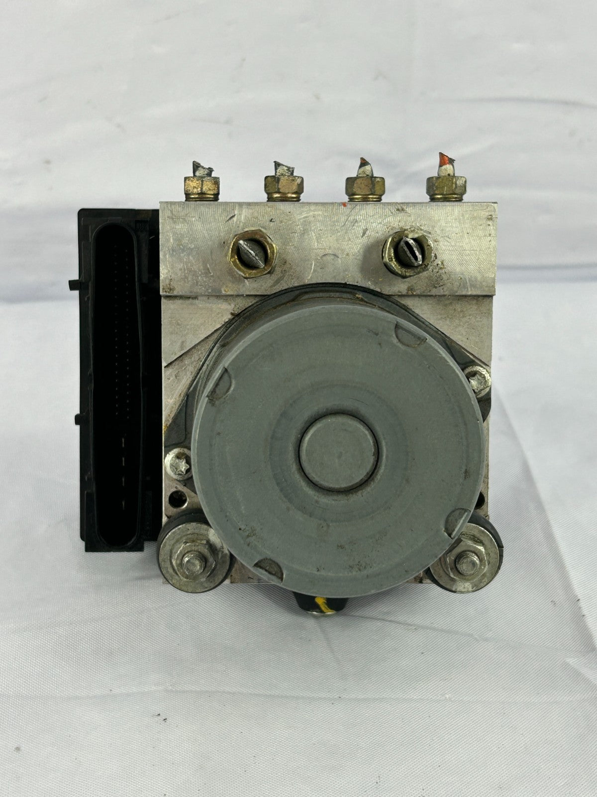 2005-2006 Subaru Outback 3.0 ABS Anti Lock Brake Pump Actuator OEM 27594AG02A