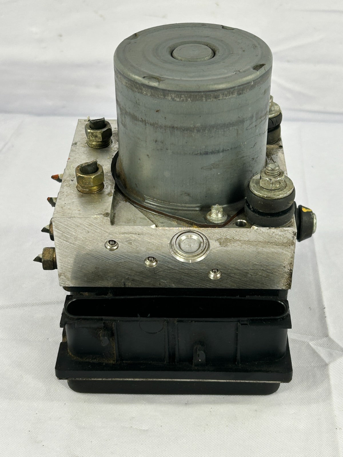 2005-2006 Subaru Outback 3.0 ABS Anti Lock Brake Pump Actuator OEM 27594AG02A