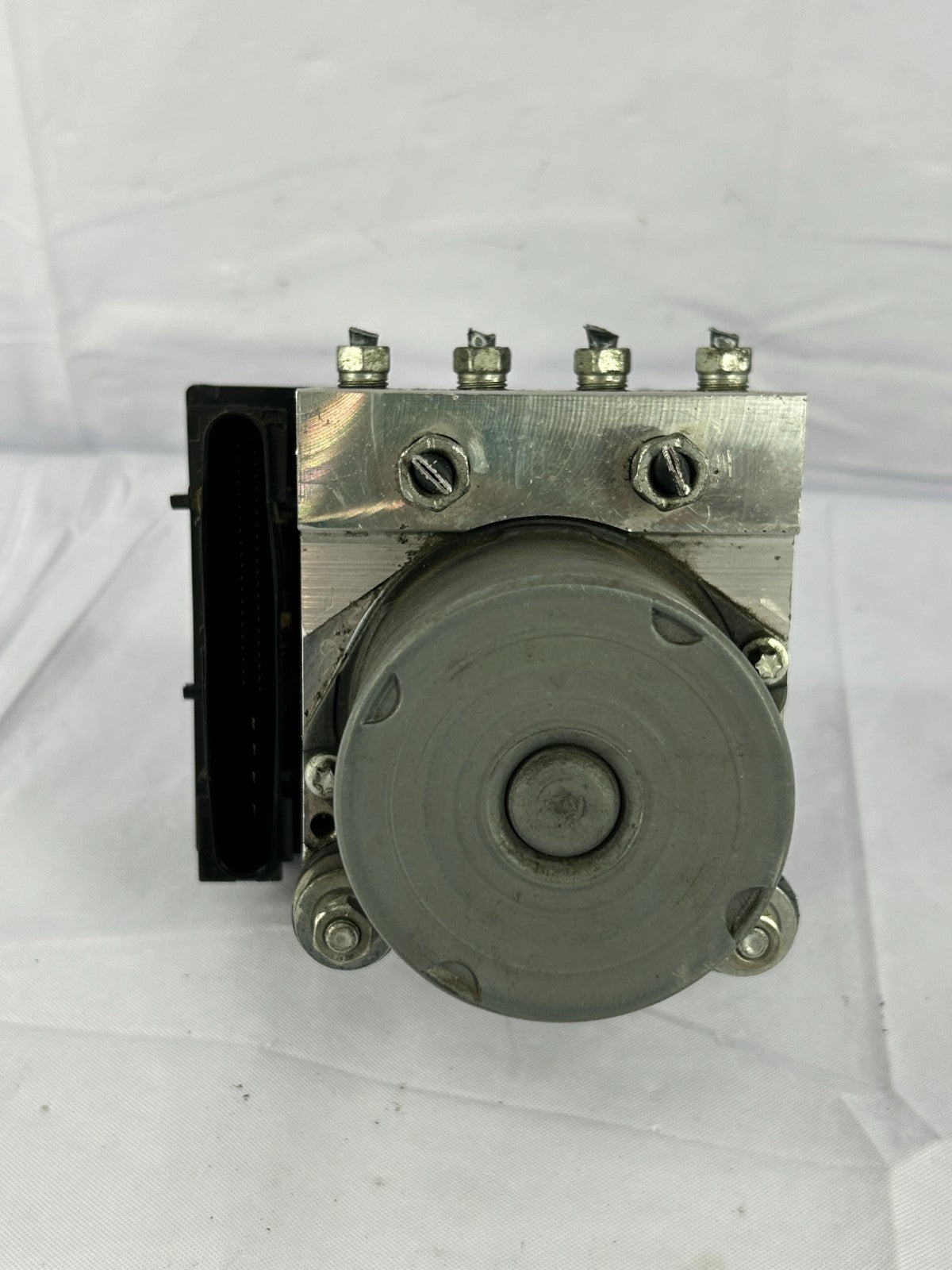 2011-2013 Subaru Forester ABS Pump Control Module Hydraulic Unit 27596SC070