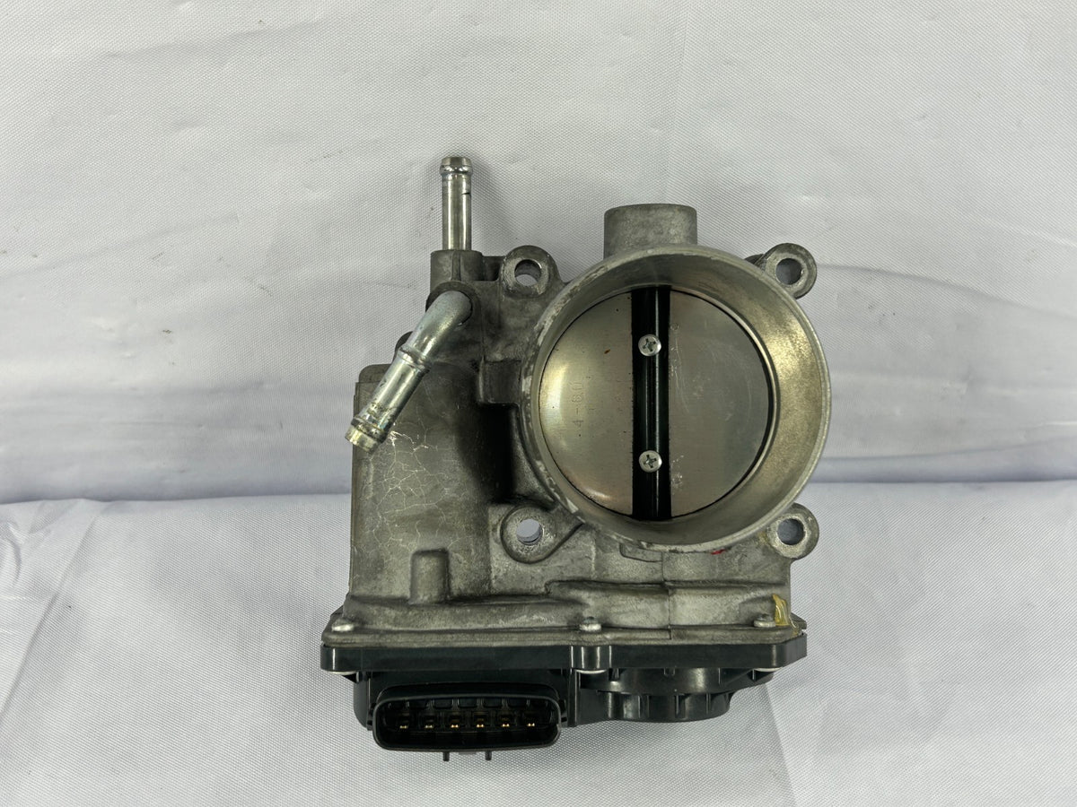 2011-2018 Subaru Forester Engine Throttle Body Assembly & Bolts OEM 16112AA380
