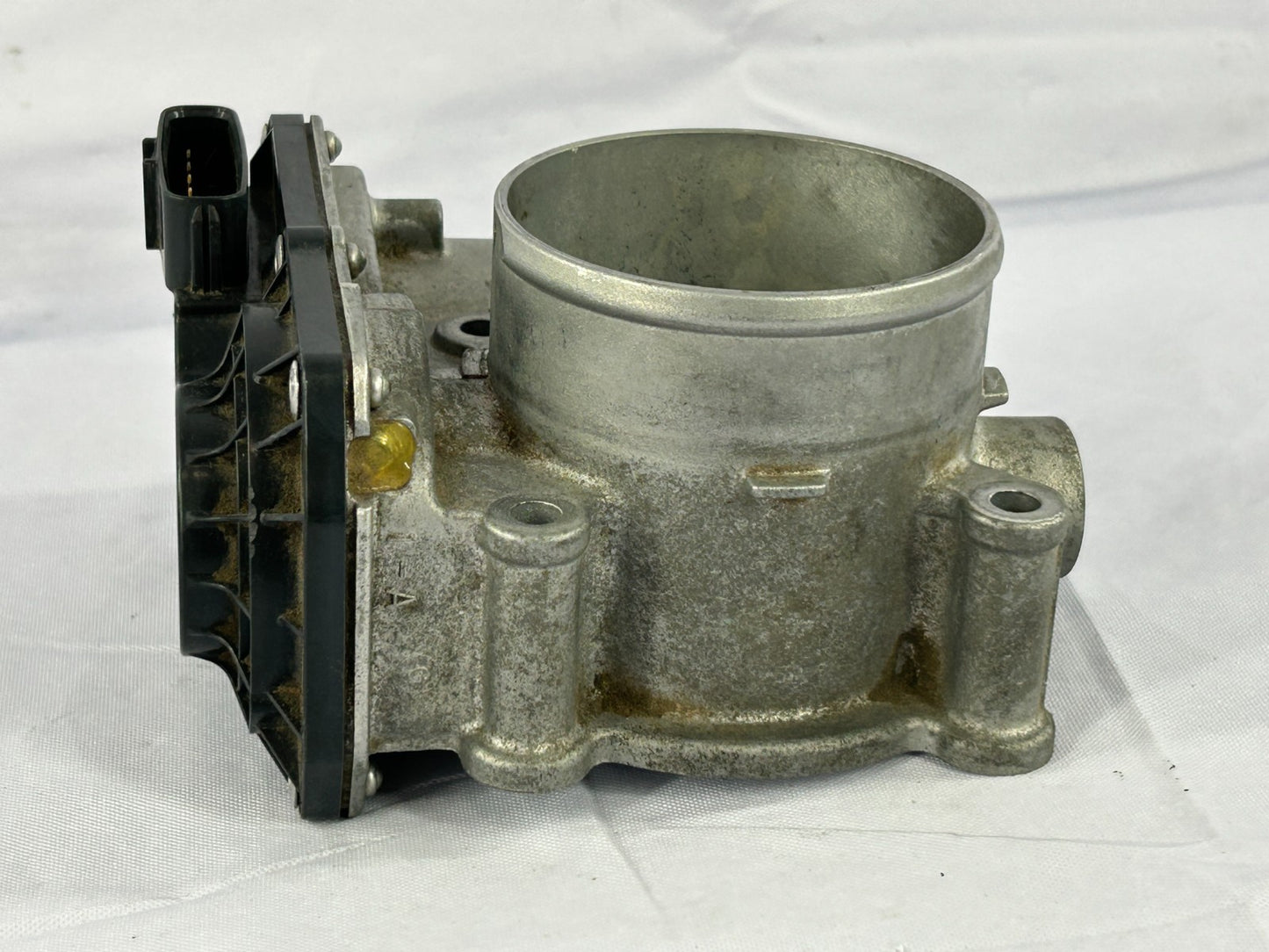 2010-2012 Subaru Outback Fuel Injection Throttle Body Assembly OEM 16112AA350