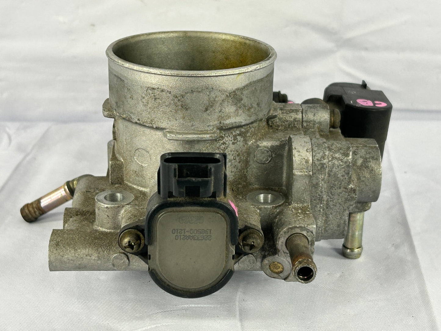 1999-2001 Subaru Impreza Engine Air Intake Throttle Body Valve OEM 22650AA21B