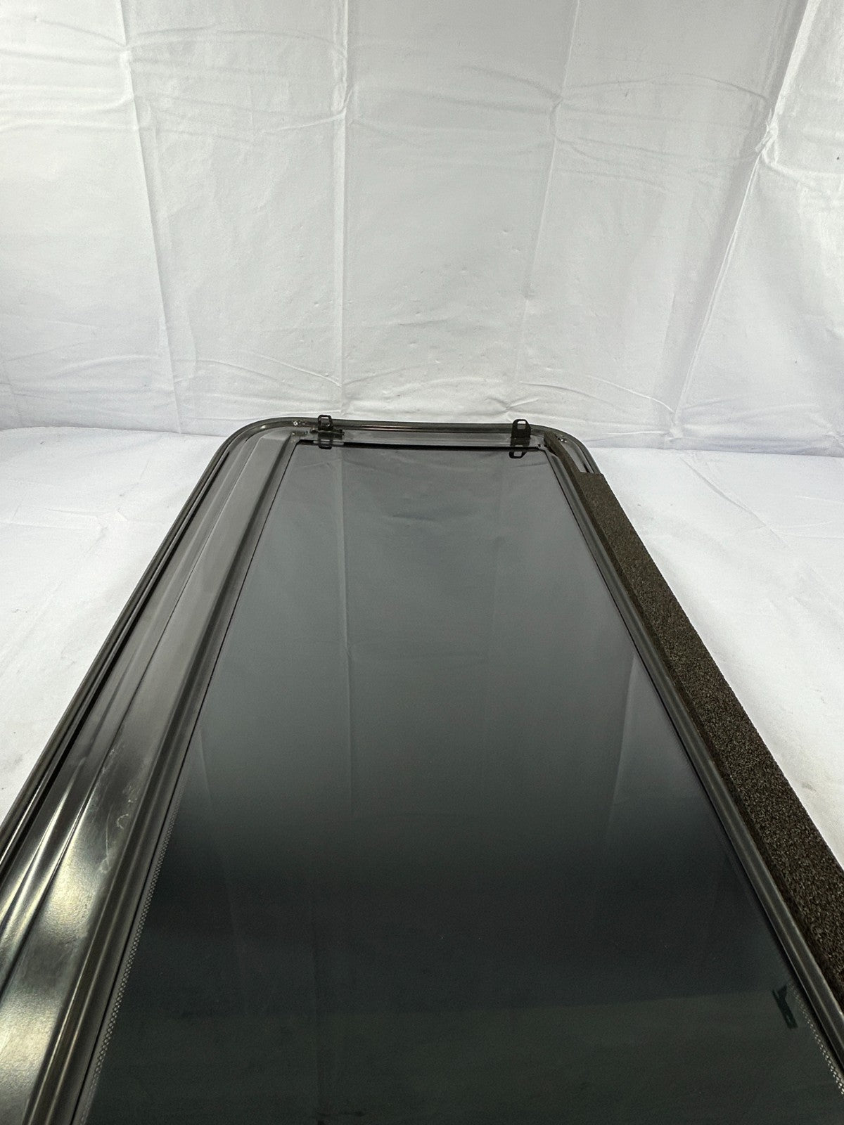 2005-2009 Subaru Legacy Sunroof Moon Roof Sliding Glass Panel OEM 65430AG02A