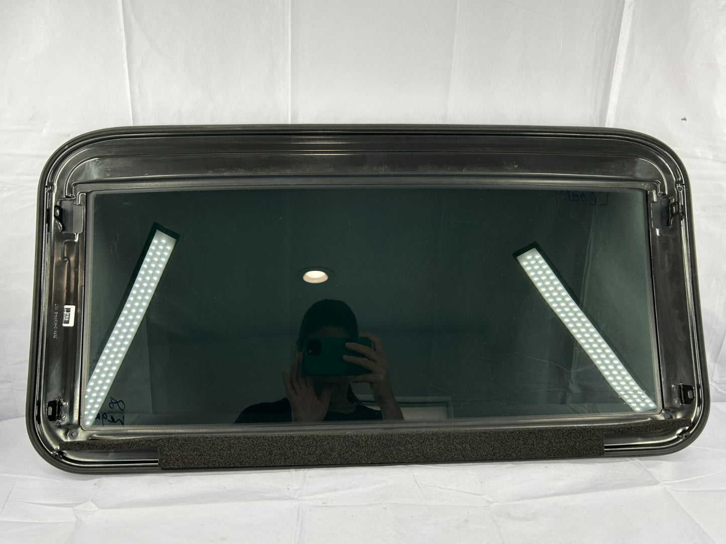 2005-2009 Subaru Legacy Sunroof Moon Roof Sliding Glass Panel OEM 65430AG02A