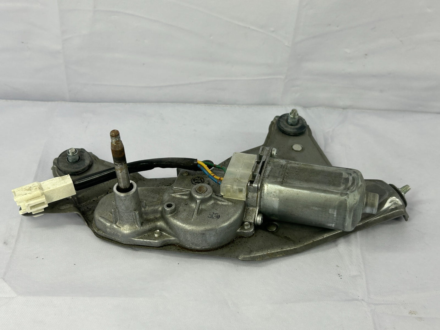 2004-2009 Toyota Prius Rear Glass Liftgate Wiper Motor OEM 85130-47010