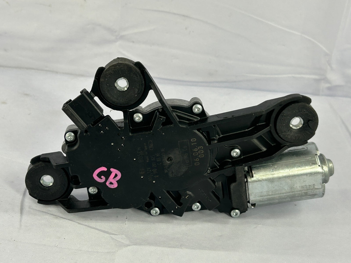 2005-2011 Volvo V50 Rear Window Windshield Wiper Motor Assembly OEM 31218473