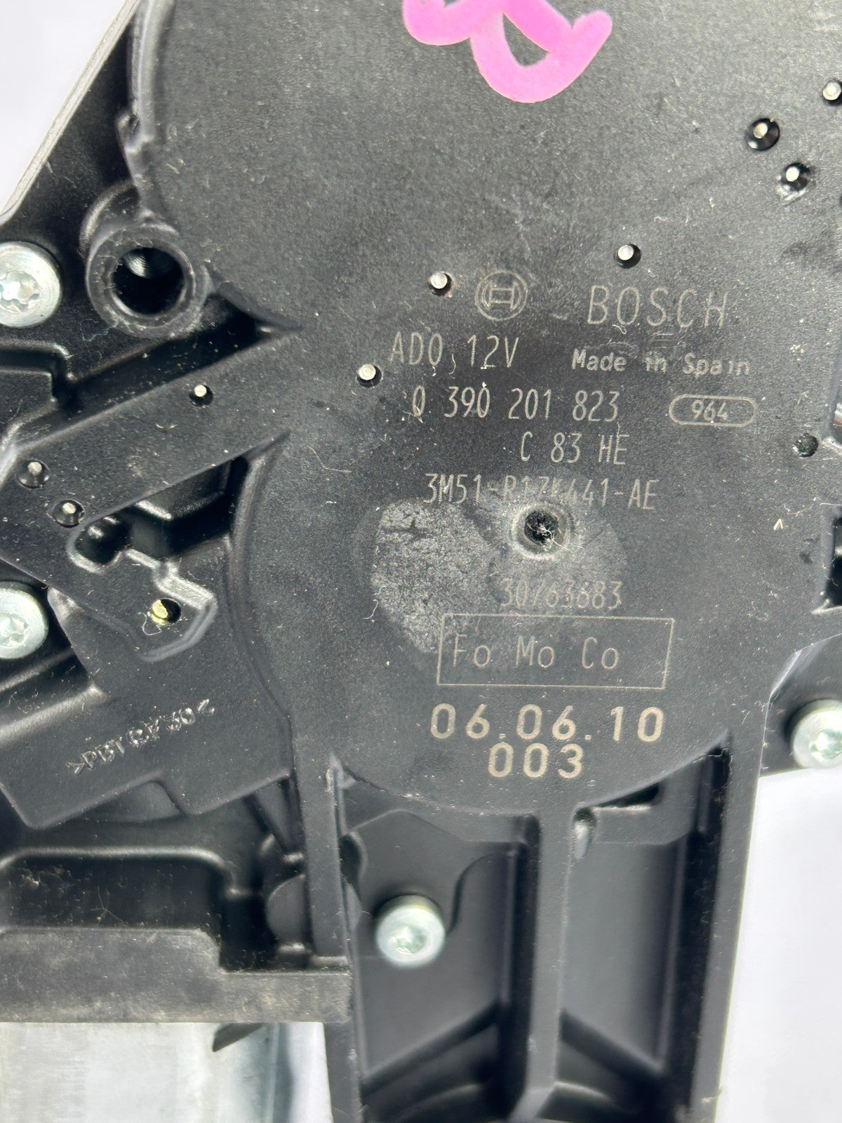 2005-2011 Volvo V50 Rear Window Windshield Wiper Motor Assembly OEM 31218473