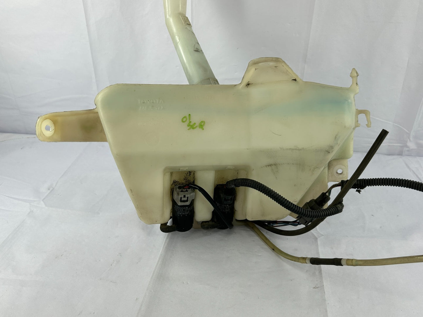01-07 Toyota Sequoia Windshield Washer Fluid Reservoir Bottle OEM 85315-0C040