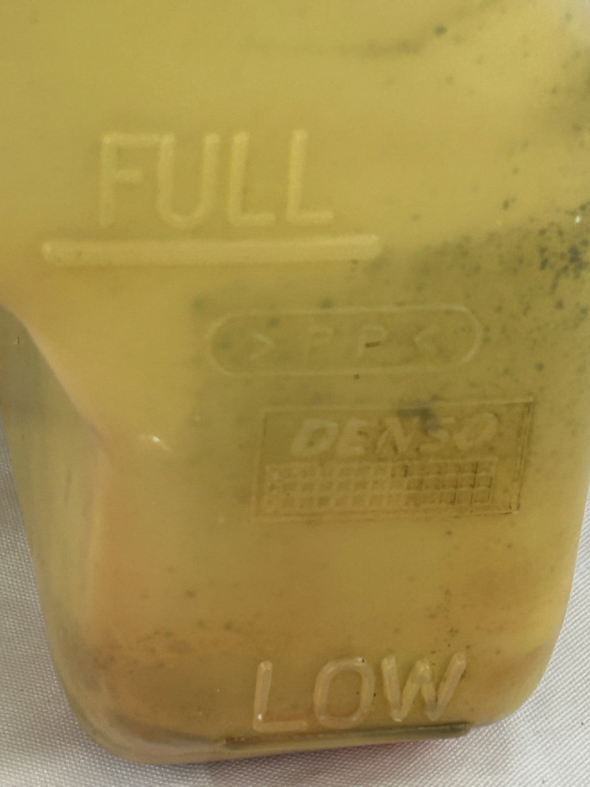 1999-2001 Lexus  RX300 Radiator Coolant Bottle Reservoir Tank OEM 16470-74340