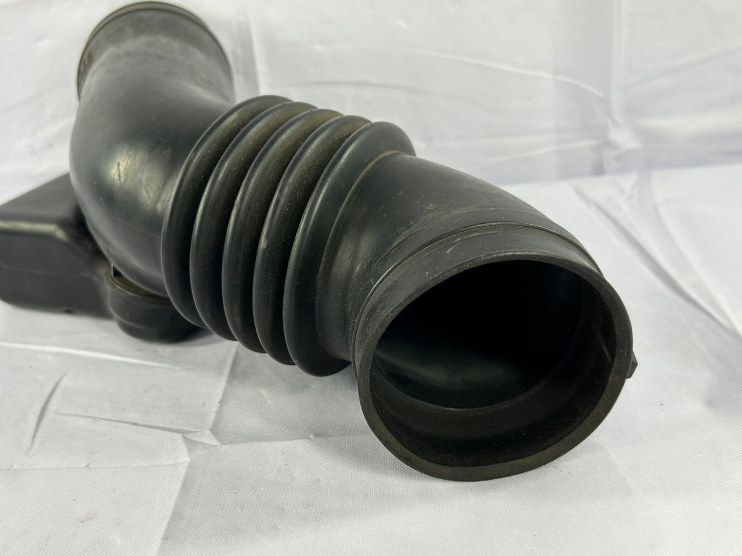 2005-2009 Subaru Outback Legacy 3.0L H6 Air Intake Boot Duct OEM 14457AA43A