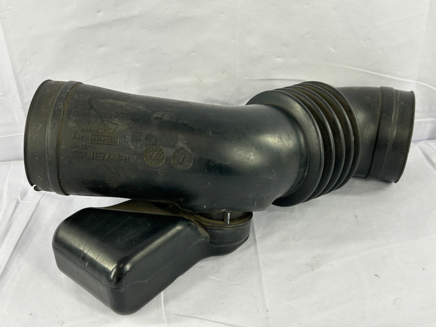 2005-2009 Subaru Outback Legacy 3.0L H6 Air Intake Boot Duct OEM 14457AA43A