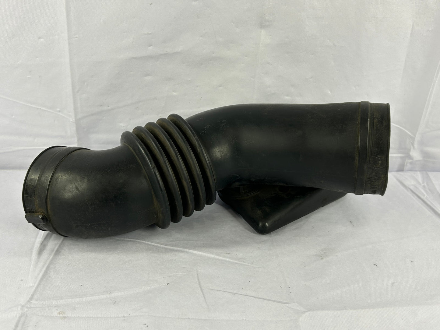 2005-2009 Subaru Outback Legacy 3.0L H6 Air Intake Boot Duct OEM 14457AA43A