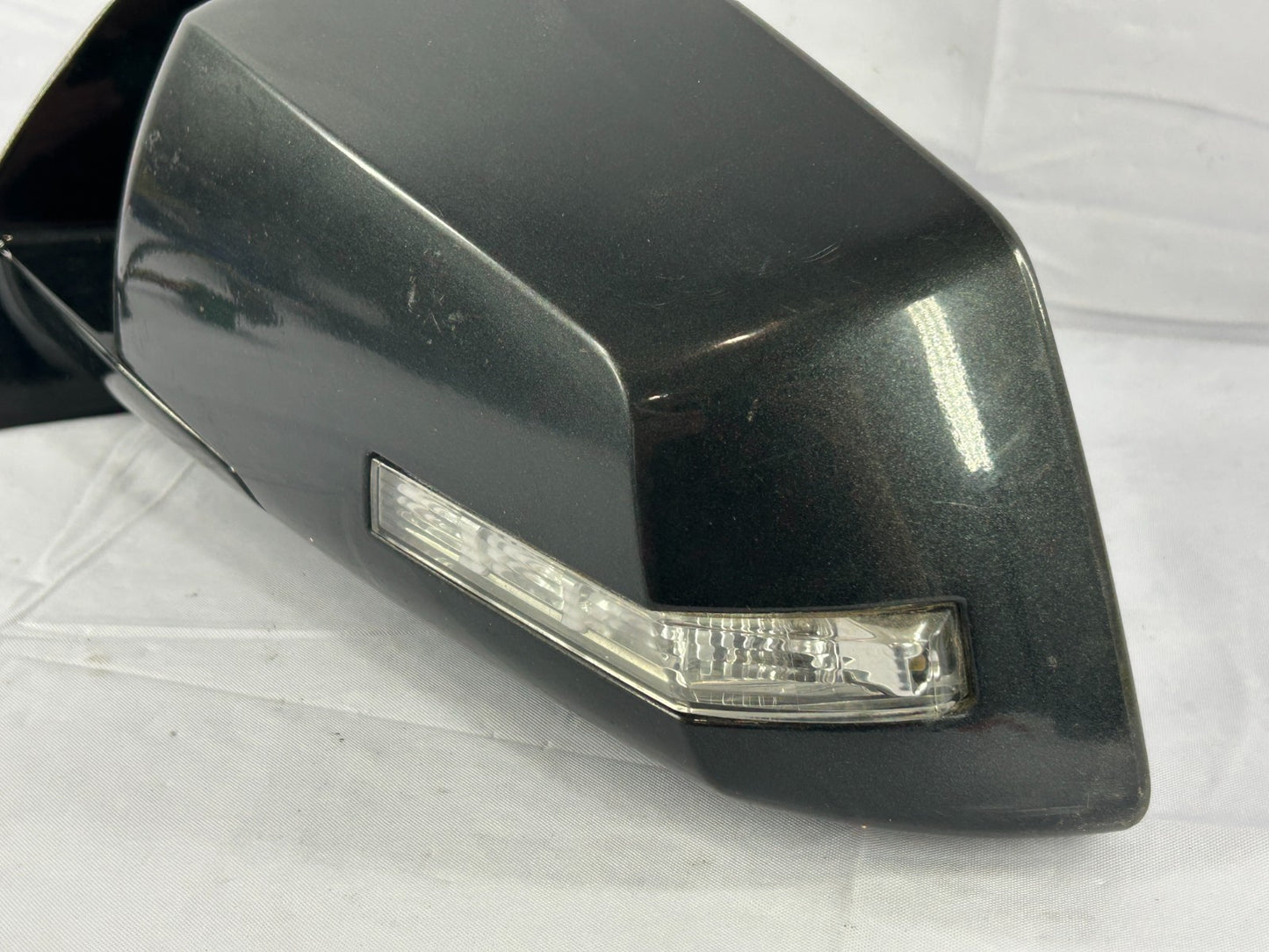 2007-2008 GMC Acadia Left Driver Side Rear View Mirror Heated OEM 25894447