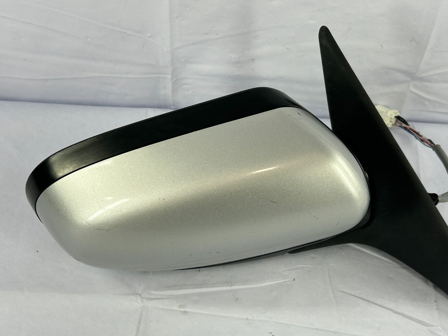 2005-2006 Subaru Outback Right Door Side View Mirror Heated 6-Wire OE 91036AG12A