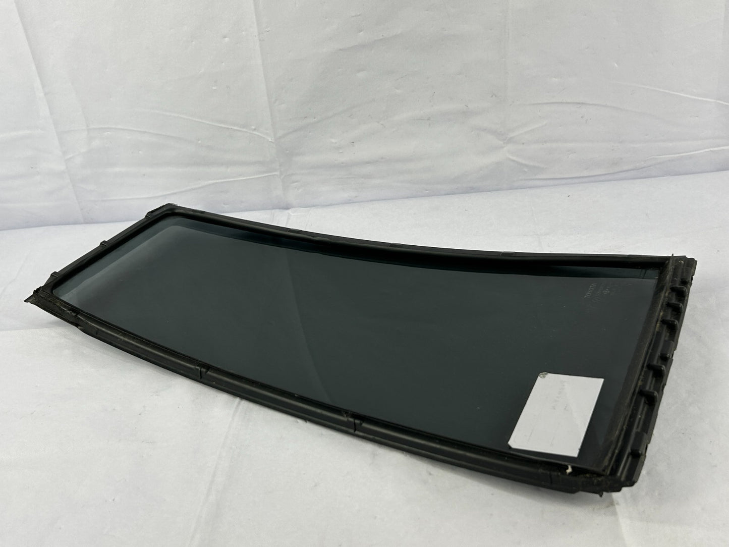 01-07 Toyota Highlander Rear Right Door Window Vent Fixed Glass OEM 68123-48070