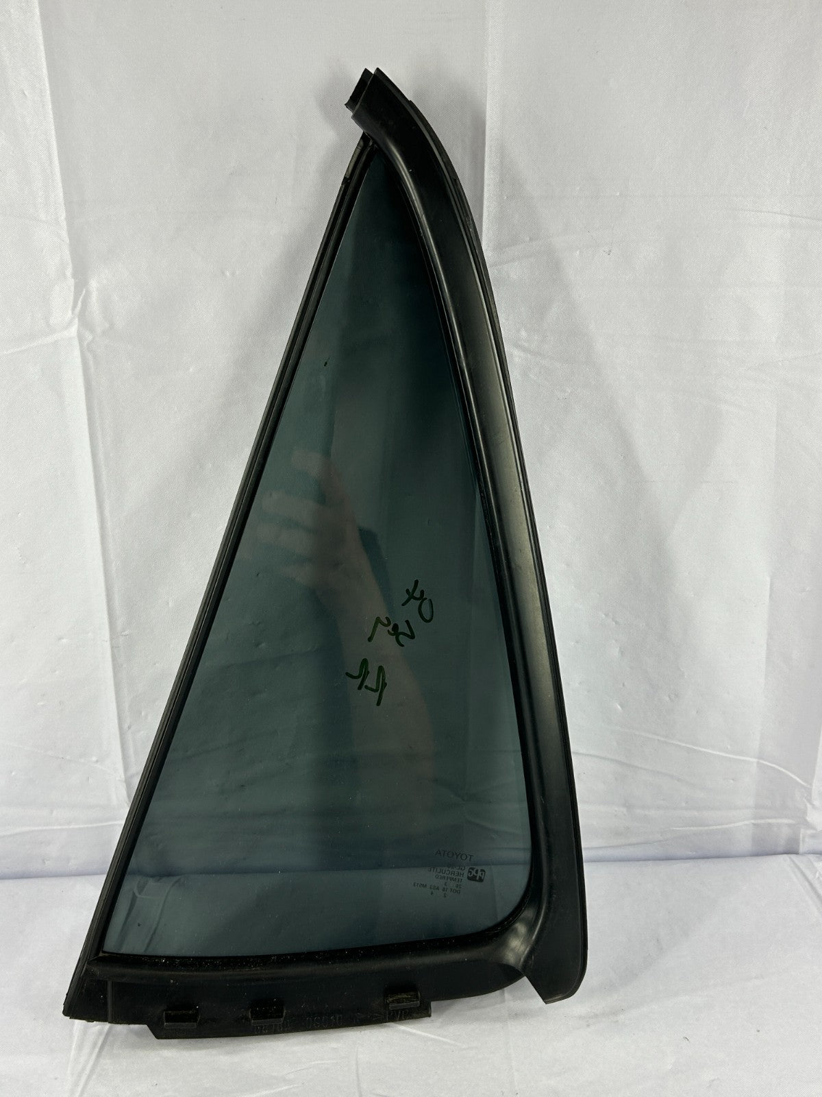 01-05 Toyota Sequoia Rear Right Door Vent Glass Quarter Window OEM 68188-0C010