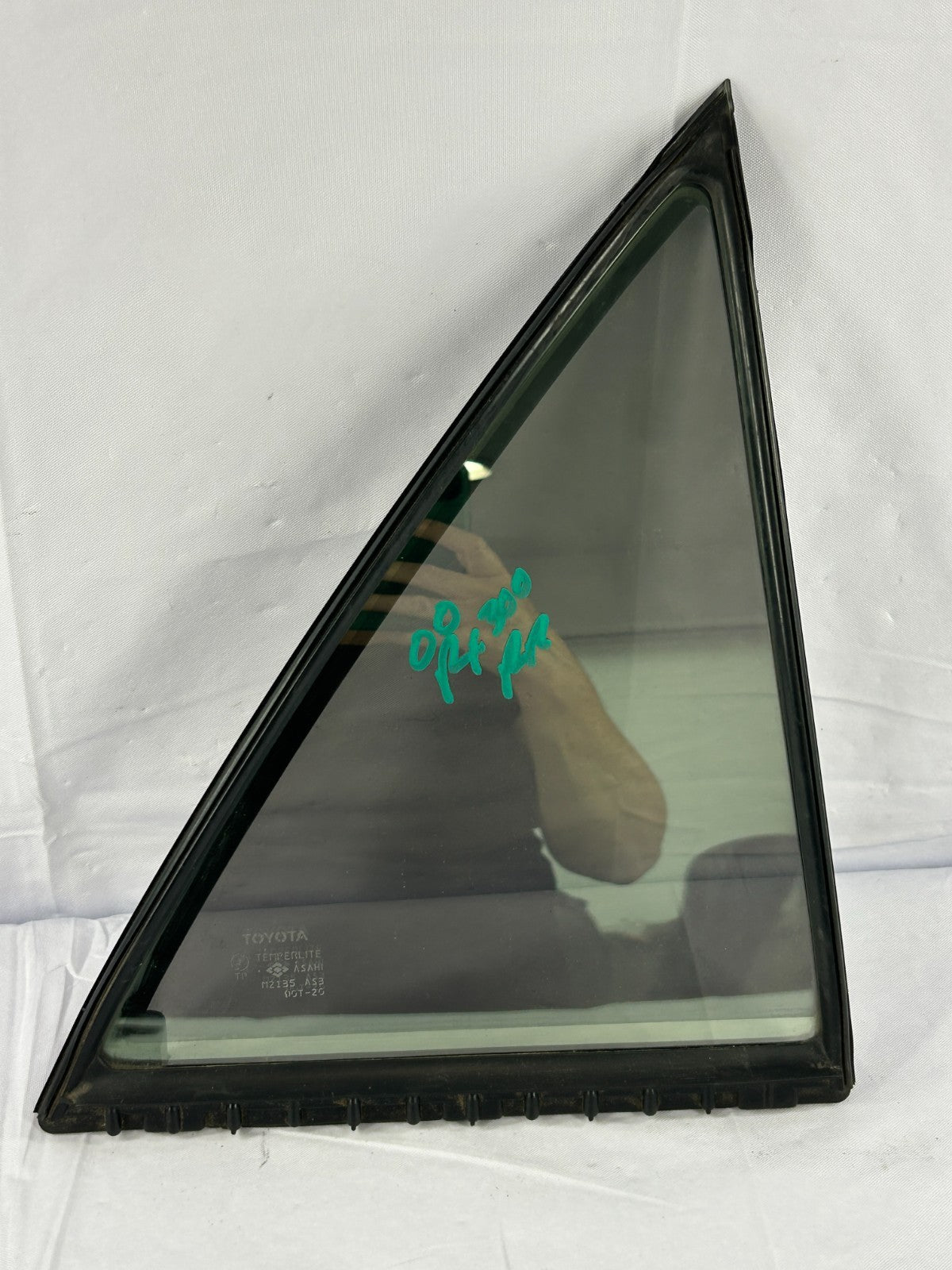 1999-2003 Lexus RX300 Rear Right Door Vent Glass Quarter Window OEM 68188-48010