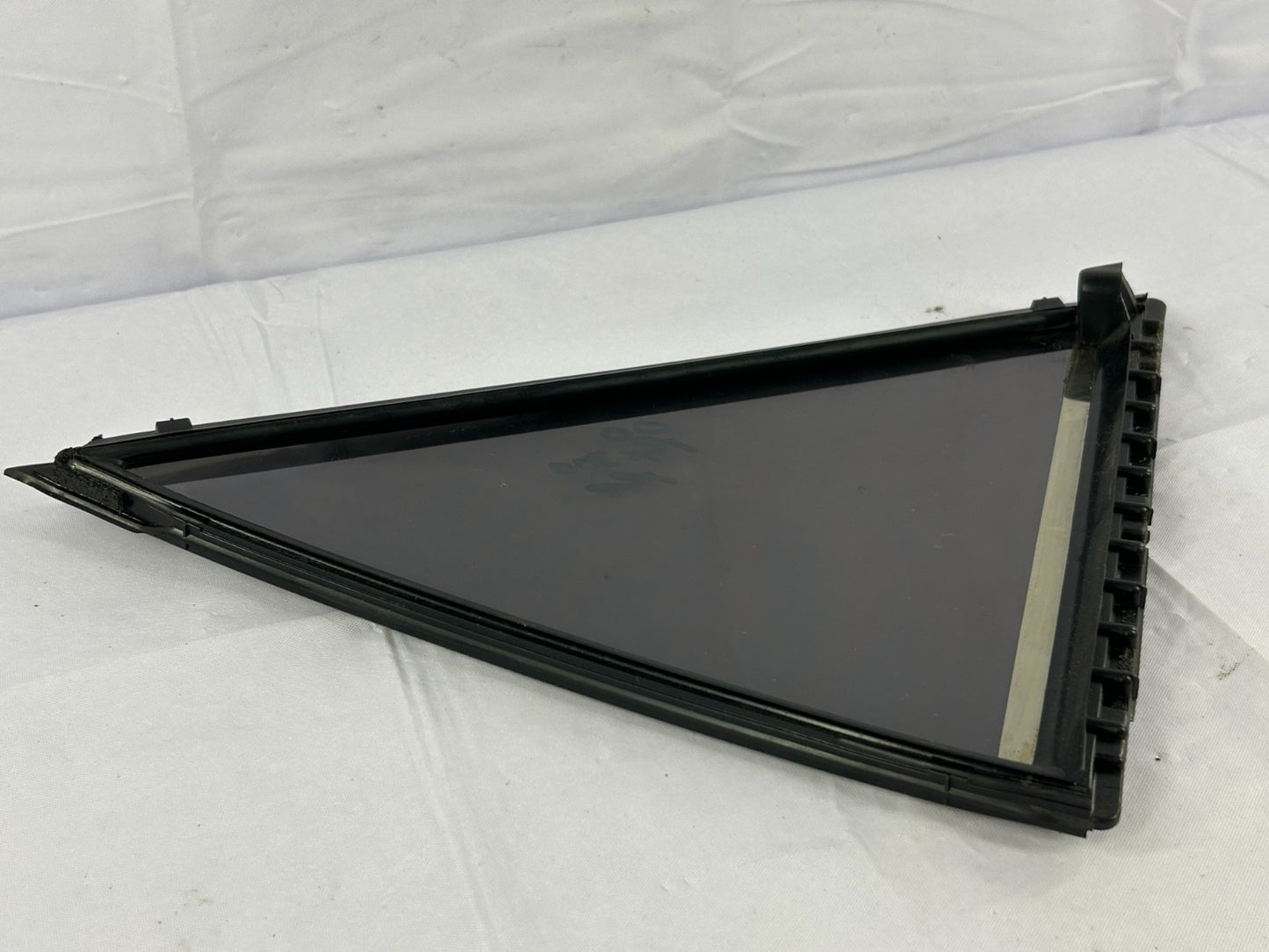 1999-2003 Lexus RX300 Rear Right Door Vent Glass Quarter Window OEM 68188-48010