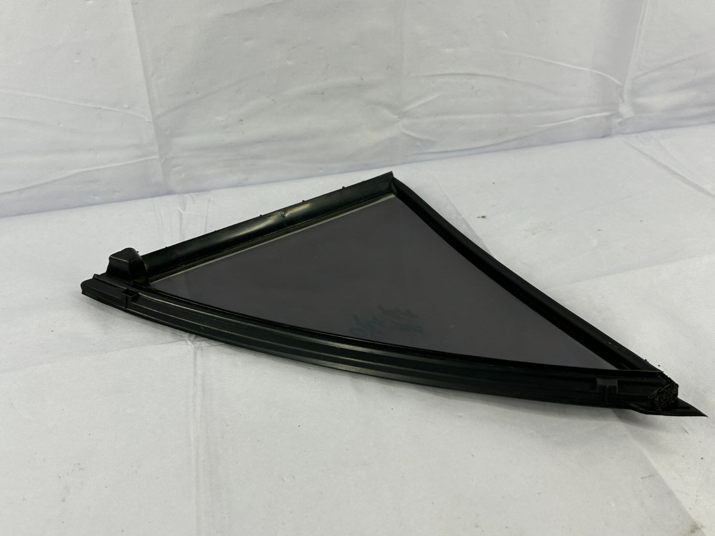 1999-2003 Lexus RX300 Rear Right Door Vent Glass Quarter Window OEM 68188-48010