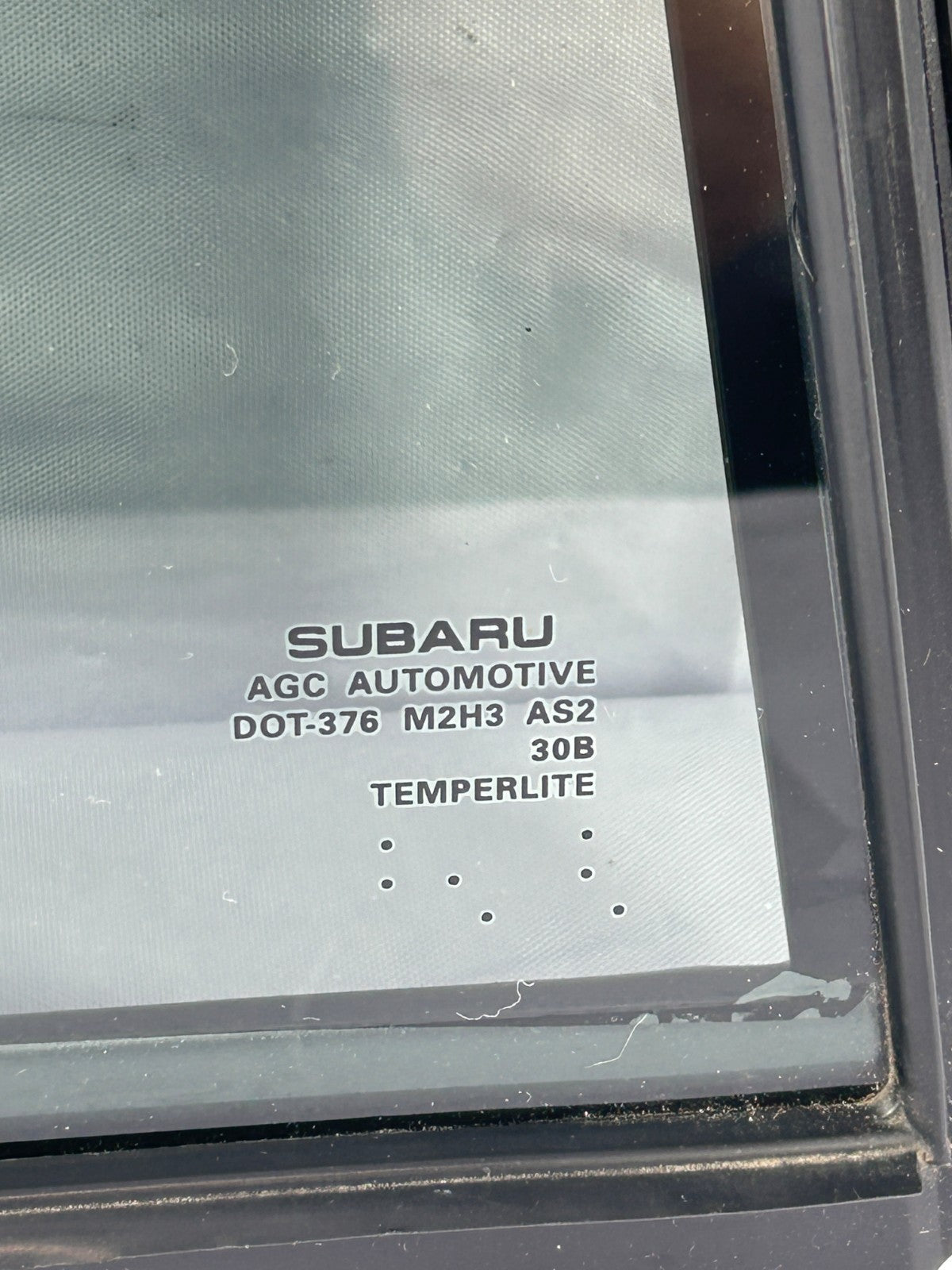 2017-2021 Subaru Impreza WAGON Rear Left Partition Window OEM 62012FL21A