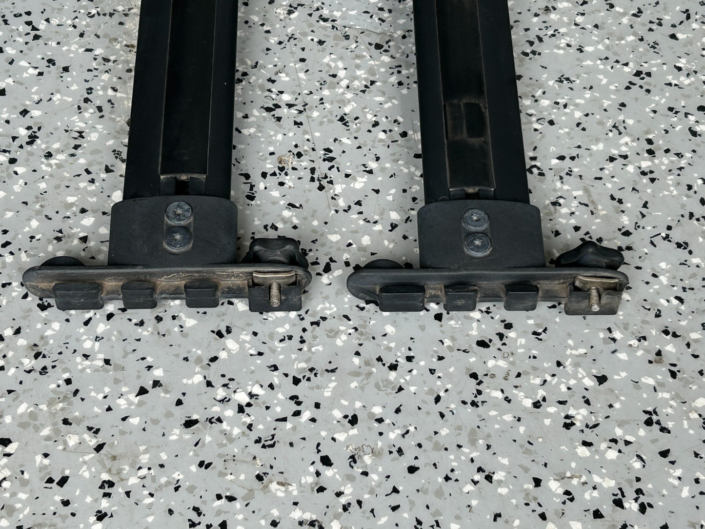 2001-2004 Toyota Sequoia Roof Rack Cross Bar Bars Set OEM 63409-0C010